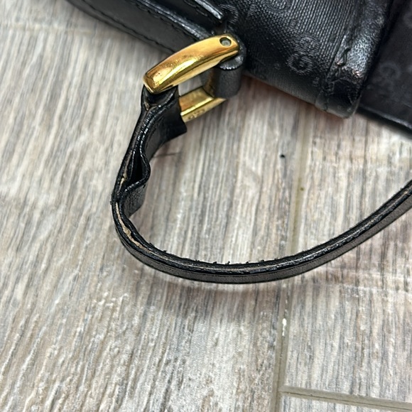 Vintage Gucci Micro GG Crossbody - Picture 11 of 13
